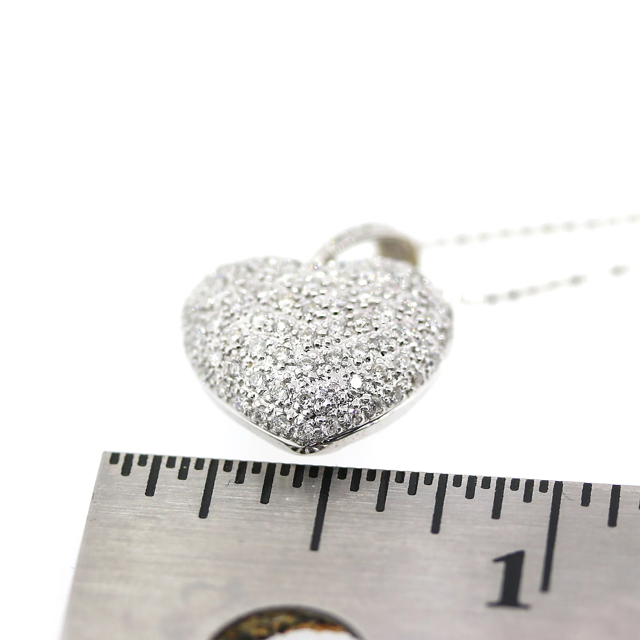 14k White Gold Diamond Heart Pendant  Necklace