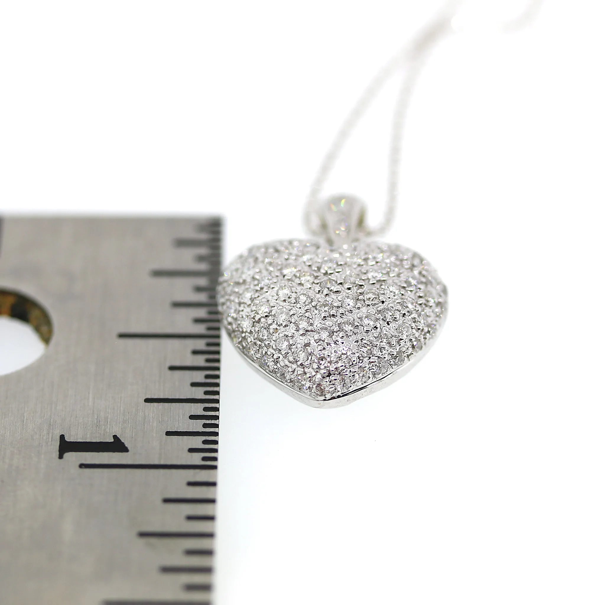 14k White Gold Diamond Heart Pendant  Necklace