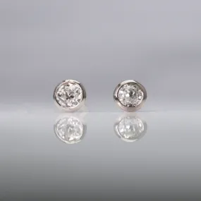 18 Carat White Gold Diamond Stud Earrings