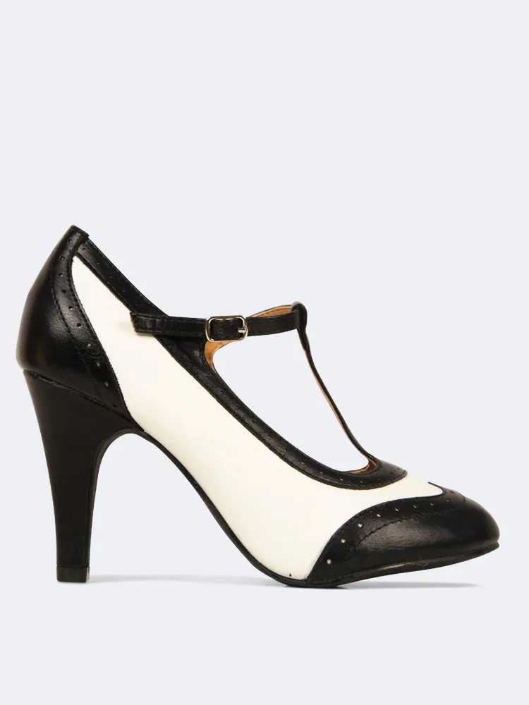 Strap Round Toe Retro Oxford Pumps