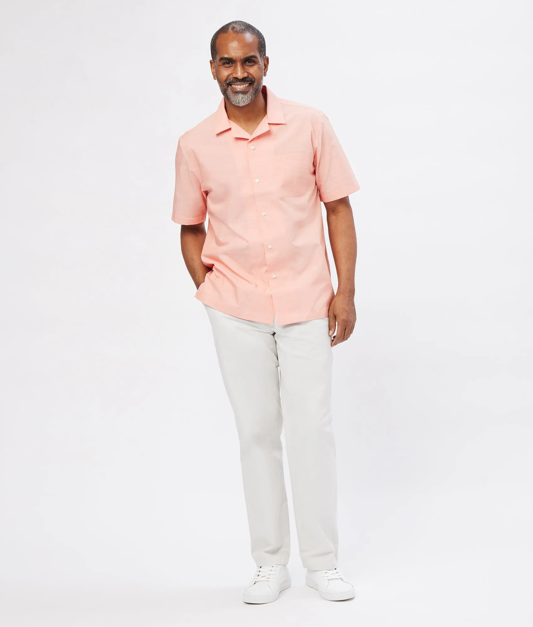 Untucked Solid Slub Poplin Short Sleeve ‘Landry’ Camp Casual Shirt with Magnetic Closures